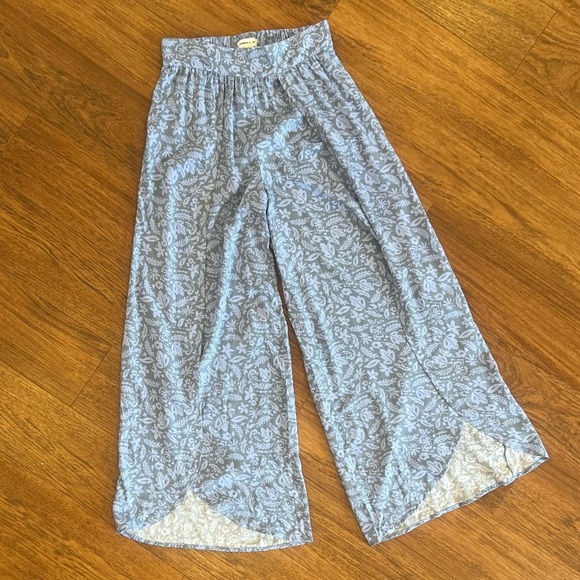 Women’s Oneill Two Piece Set - Picture 3 of 6